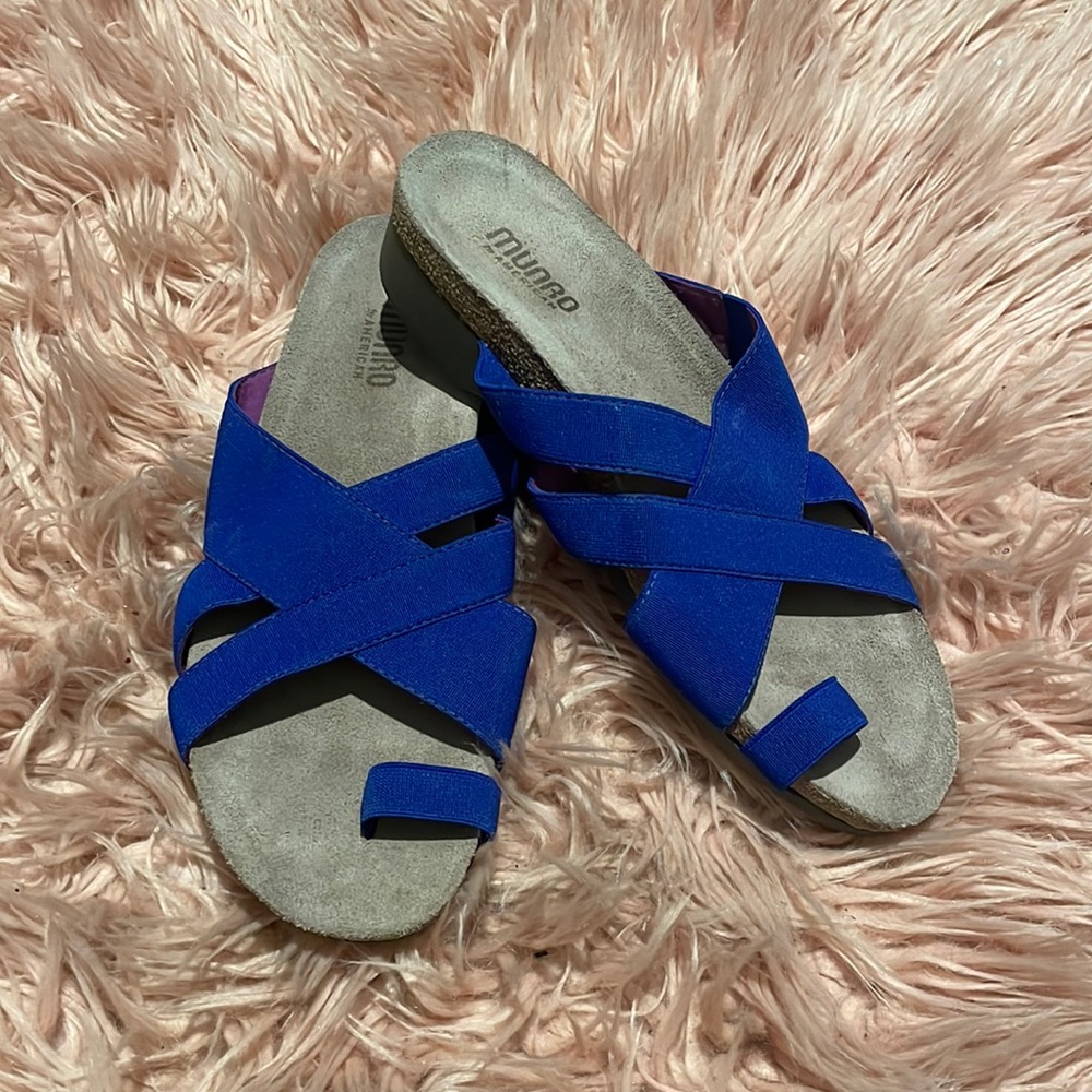Bought them and never wore them. Very comfortable.